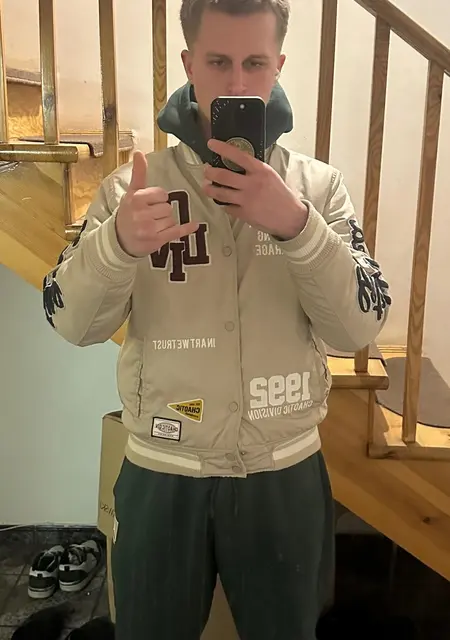 Денис из Вроцлава, мне 23, познакомлюсь на одну ночь