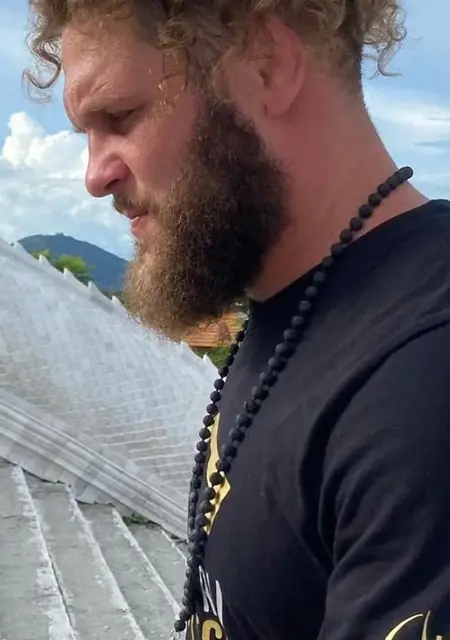 Rafael из Роттердама, мне 31, познакомлюсь для дружбы