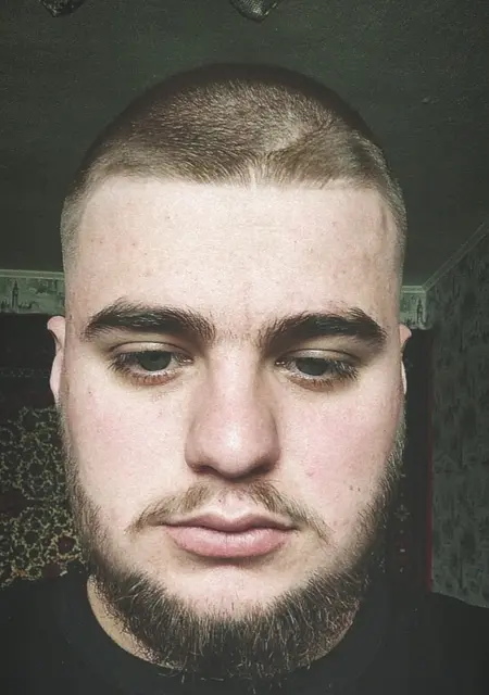 Михайло из Балты, мне 21, познакомлюсь без обязательств