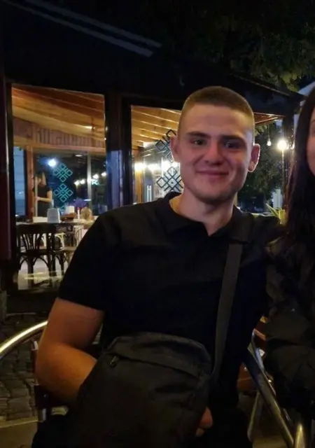 Я Stas, 22 років з Мукачева, шукаю знайомство для спільних подорожей