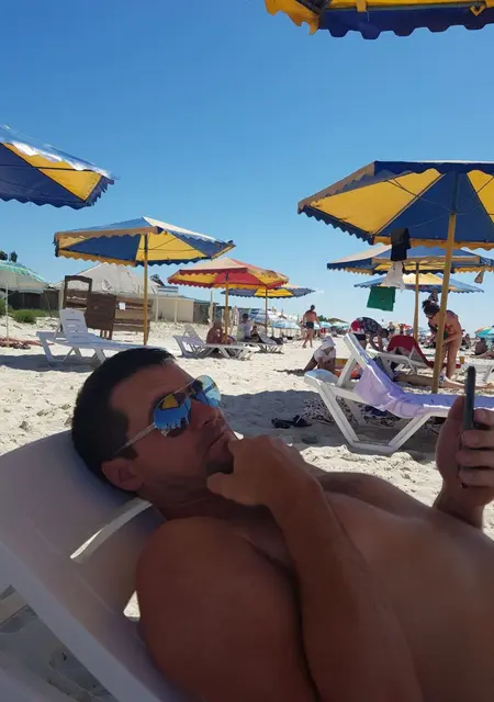 Позитивчик з Херсона, шукаю на сайті знайомства без зобов'язань