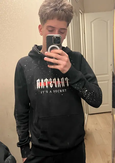 Soy Dima, 18 años, conociéndome para hacer nuevos amigos en Salou