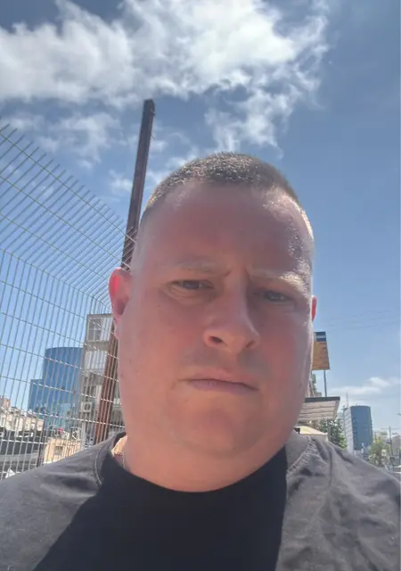 Sergei из Гиватаим, ищу на сайте знакомства на одну ночь