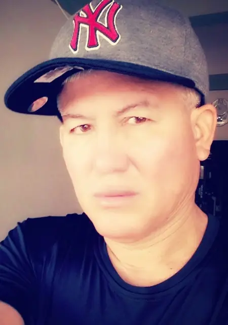 Joe de Esplugues de Llobregat, tengo 46 años, listo para conocer para chatear