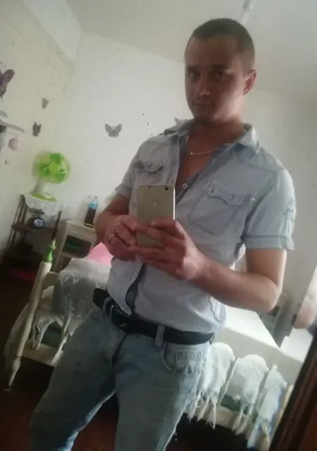 Jimmy из Парижа, мне 26, познакомлюсь