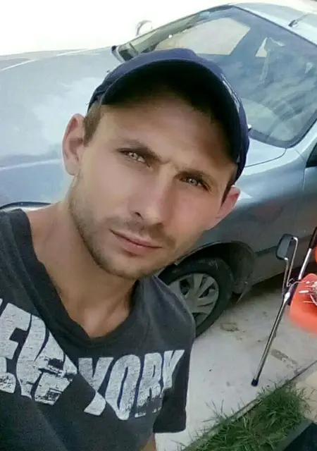 Я Артём, 34 років з Сум, шукаю знайомство для приємного проведення часу