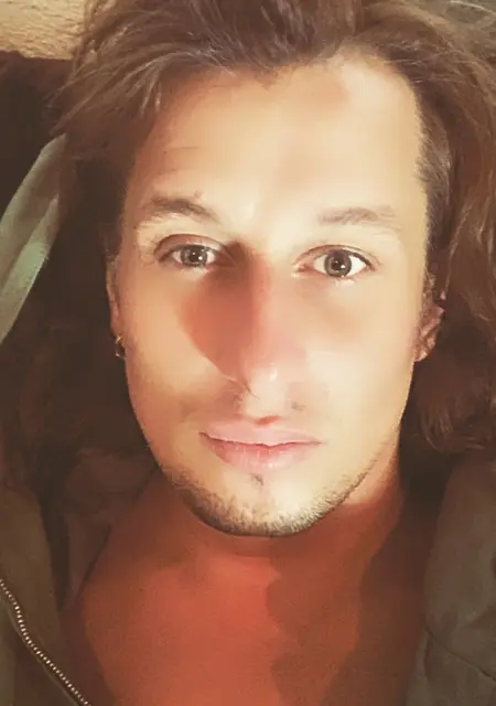 Я James, 34, знакомлюсь для дружбы в Ноймаркт