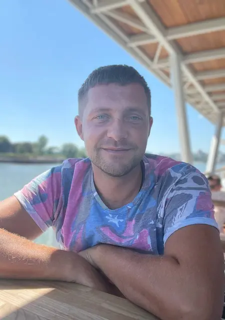 Андрей из Бреста, мне 34, познакомлюсь для общения