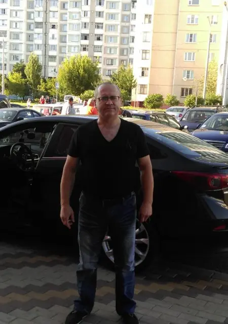 Я Александр, 50, из Гомеля, ищу знакомство для постоянных отношений