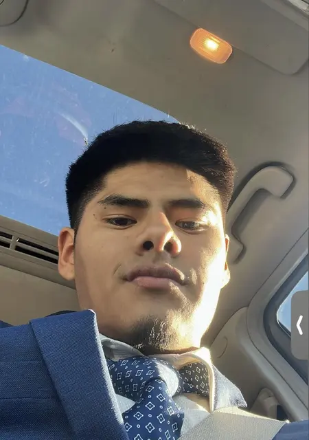 Bryan de Esparreguera, tengo 21 años, listo para conocer para lío de una noche