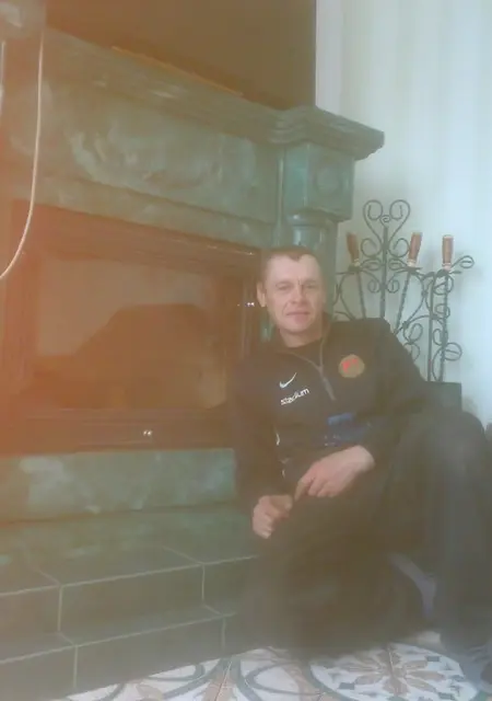 Я Андрей, 48 років, знайомлюсь для постійних стосунків у Чернігові