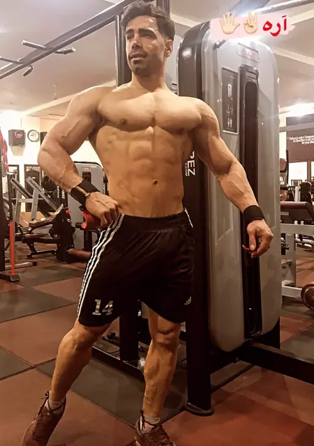 Я Alex, 33, знакомлюсь на одну ночь в Дюссельдорфе