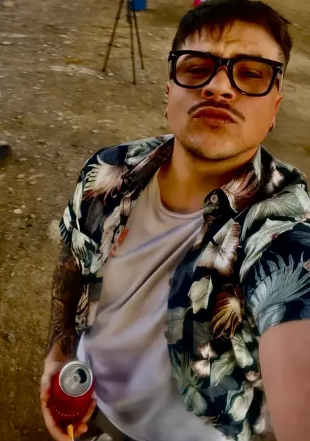 Я Oscar, 23, из Камбрилс, ищу знакомство для общения