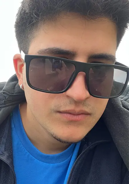 Я Ahmet, 20, знакомлюсь на одну ночь в Измире