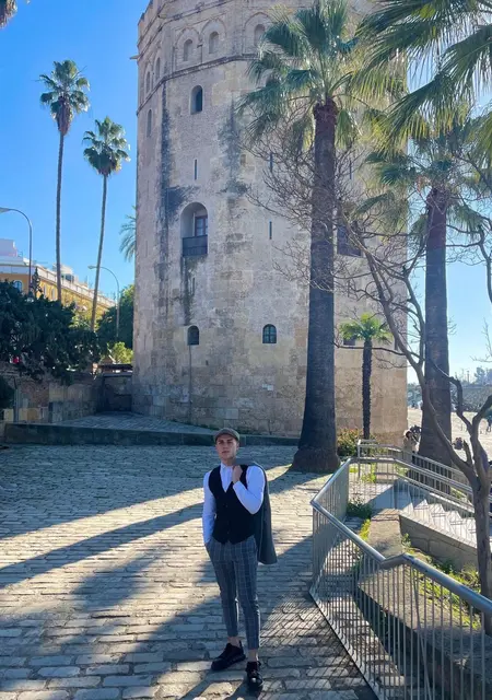 David de Madrid, tengo 27 años, listo para conocer para relación sin ataduras