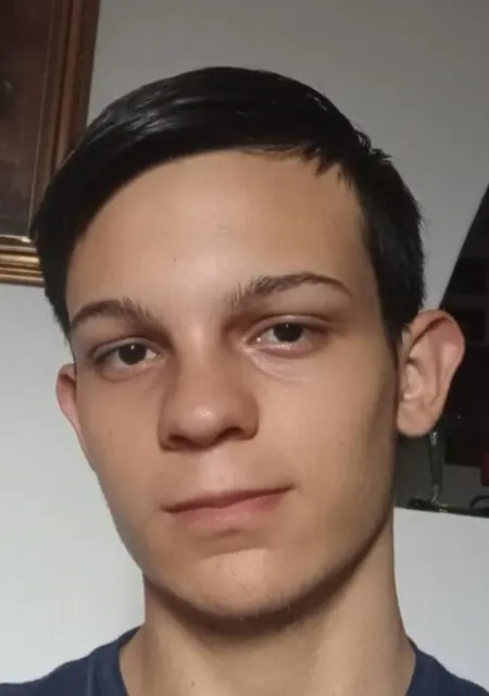 David из Мадрида, мне 19, познакомлюсь на одну ночь