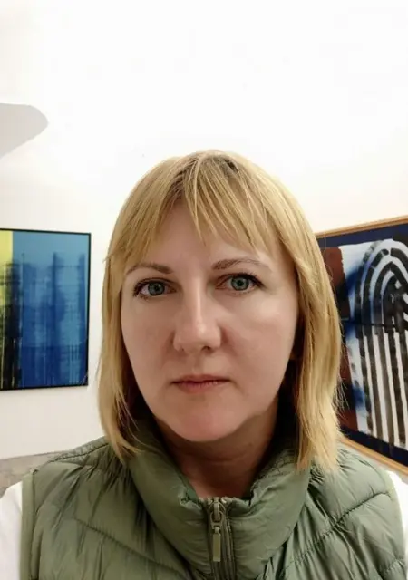 Helene из Парижа, мне 40, познакомлюсь