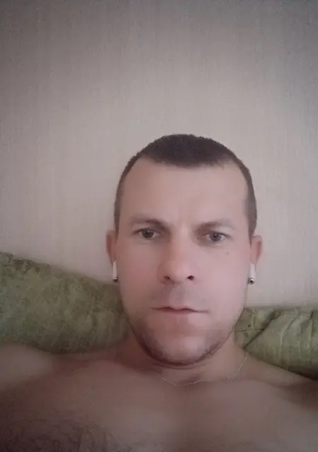 Я Владимир, 43, из Витебска, ищу знакомство для приятного времяпровождения