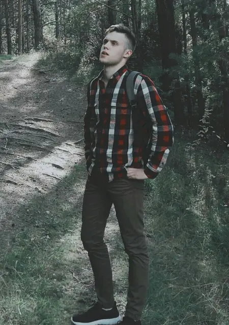 Я Игорь, 28, из Полоцка, ищу знакомства без обязательств