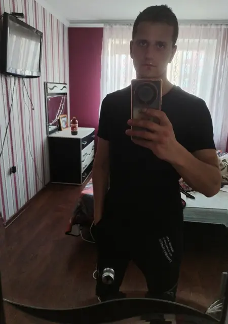 Я Михаил, 30, из Гродно, ищу знакомство для приятного времяпровождения