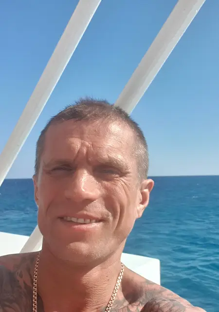 Виталь из Минска, мне 51, познакомлюсь на одну ночь