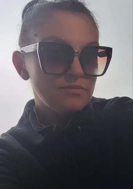 Karisha з Київ, шукаю на сайті знайомства на одну ніч