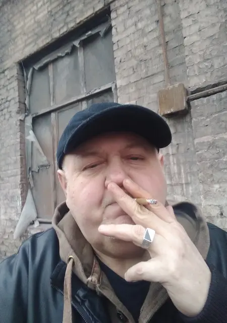 Я Виталий, 54, из Запорожья, ищу знакомство для приятного времяпровождения