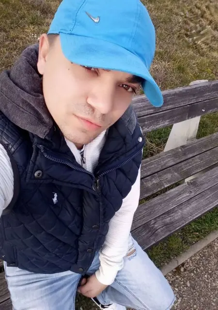 Я Michal, 28, из Праги, ищу знакомство