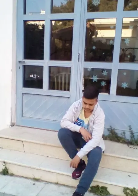 Я Halil, 41, из Афин, ищу знакомство для совместных путешествий