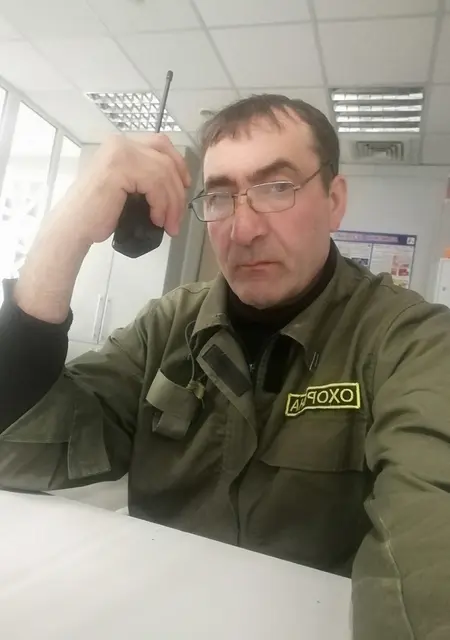 Я Ваня, 57 років, знайомлюсь без зобов'язань у Києві