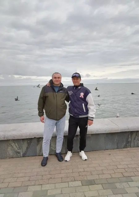 Я Юрий, 48, знакомлюсь без обязательств в Франкфурте-на-майне