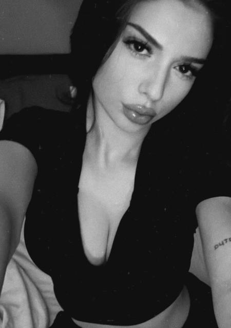 Aynur из Стамбула, ищу на сайте постоянные отношения