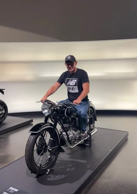 Vasiliy из Мюнхена, ищу на сайте знакомства без обязательств