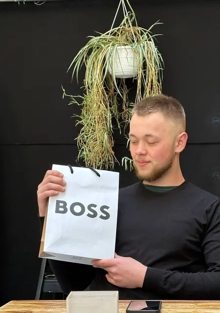 Alex из Хайдельберга, мне 21, познакомлюсь для открытые отношения