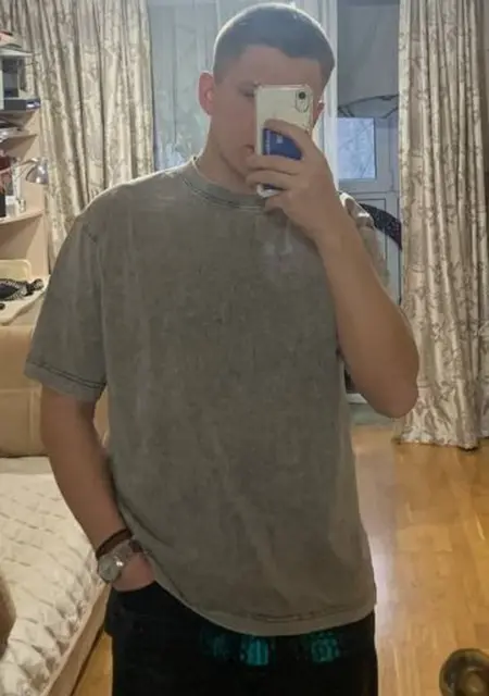 Влад из Риги, ищу на сайте знакомства без обязательств