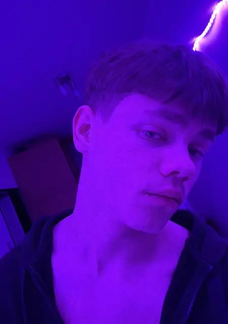 Я Dima, 20 років, знайомлюсь без зобов'язань у Вінниці