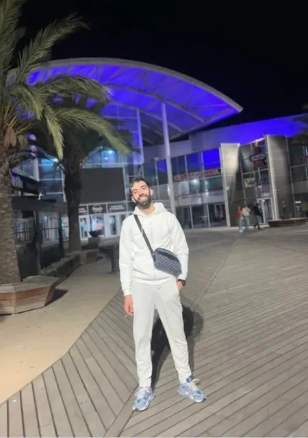 Я Tahar, 25, знакомлюсь для совместных путешествий в Клермон-Ферран