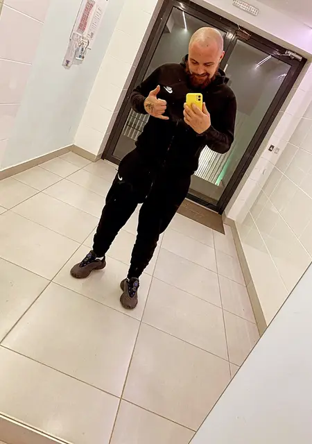 Влад из Виерден, ищу на сайте совместные путешествия