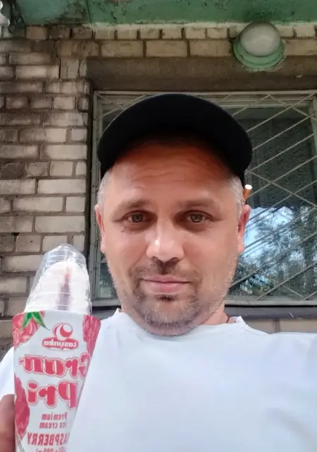 Dobruy з Запоріжжя, мені 41 років, познайомлюсь для спілкування