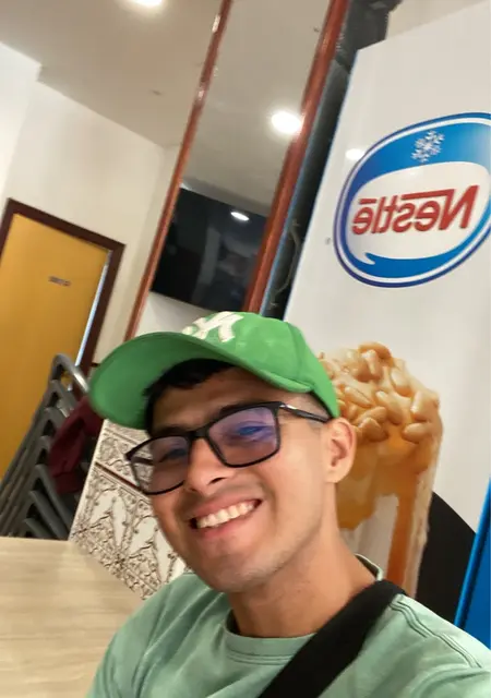 Soy Nico, 26 años, conociéndome para hacer nuevos amigos en Gandía