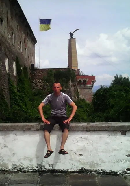 Саша из Хмельницкого, ищу на сайте знакомства без обязательств