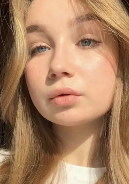 Мария из Луганска, мне 18, познакомлюсь для приятного времяпровождения