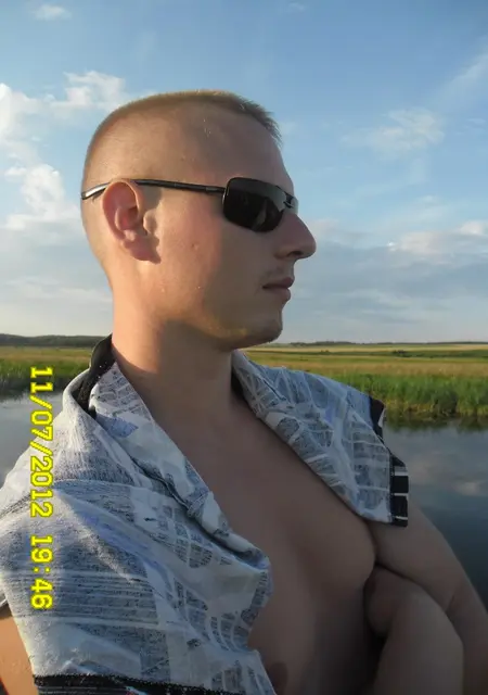 Я Леха, 37, из Чаусов, ищу знакомства на одну ночь