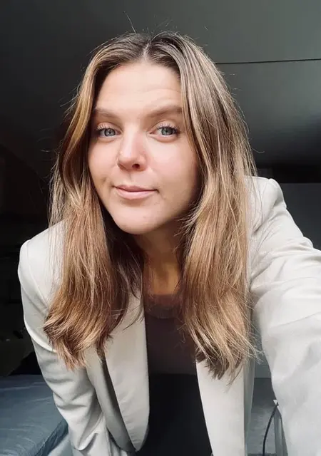 Laure из Обервильи, мне 42, познакомлюсь для постоянных отношений