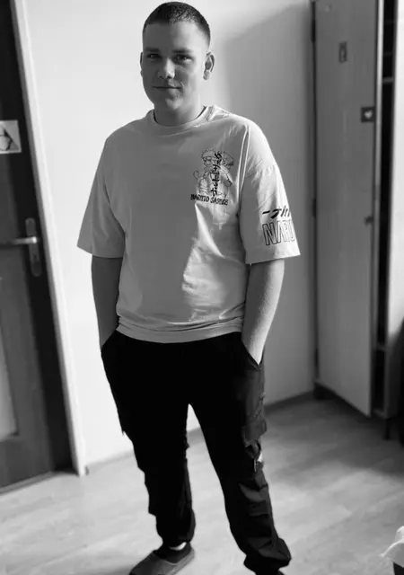 Ваня из Вижницы, ищу на сайте знакомства без обязательств