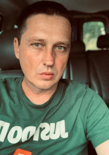 Вася з Купянськ, шукаю на сайті знайомства на одну ніч