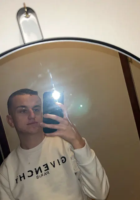 Я Antonio, 23, из Варберг, ищу знакомства на одну ночь