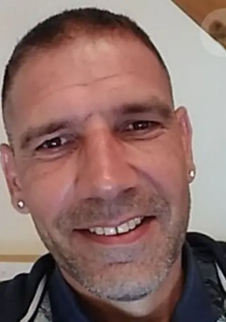 Я Yoann Jehannin, 45, из Парижа, ищу знакомство