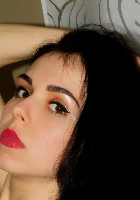 Я Соня, 28, из Могилёва, ищу знакомство для приятного времяпровождения