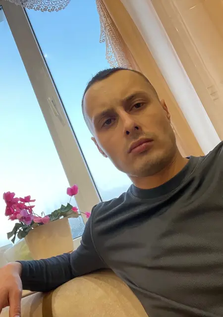 Я Алексанрд, 29, из Луганска, ищу знакомство для совместных путешествий